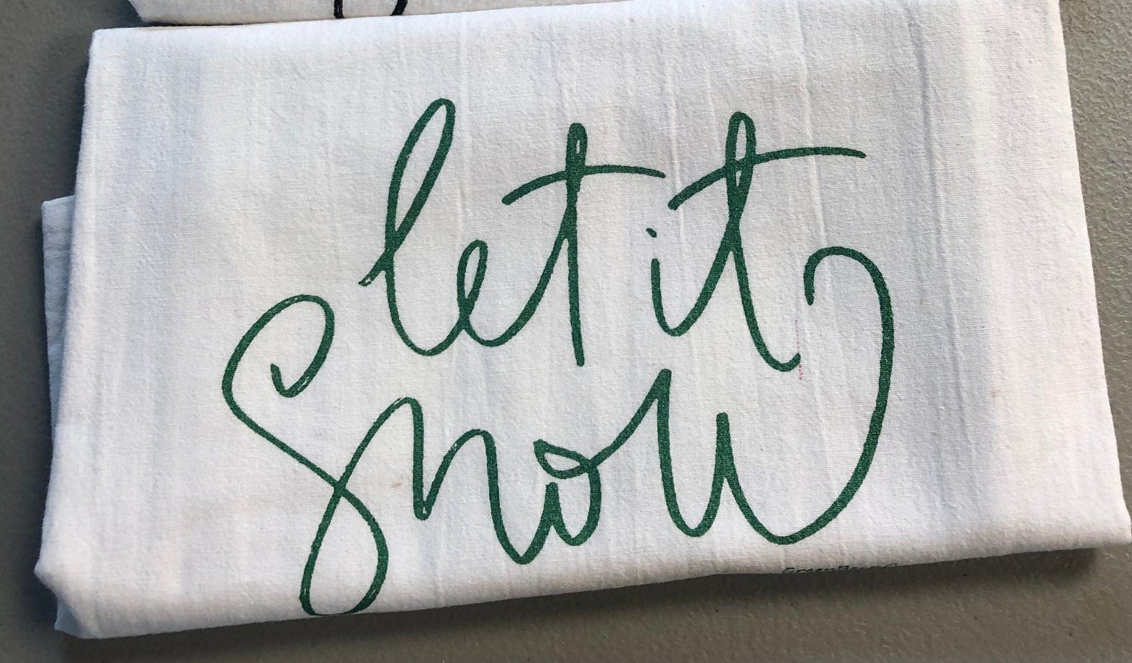 Let it snow green FLAWED