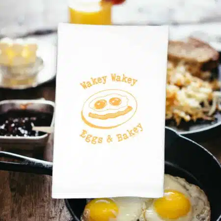 Wakey wakey eggs & baked kitchen tea towel